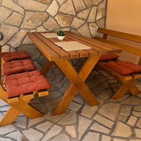 Žanjice Luxury Suite Luštica Exterior foto