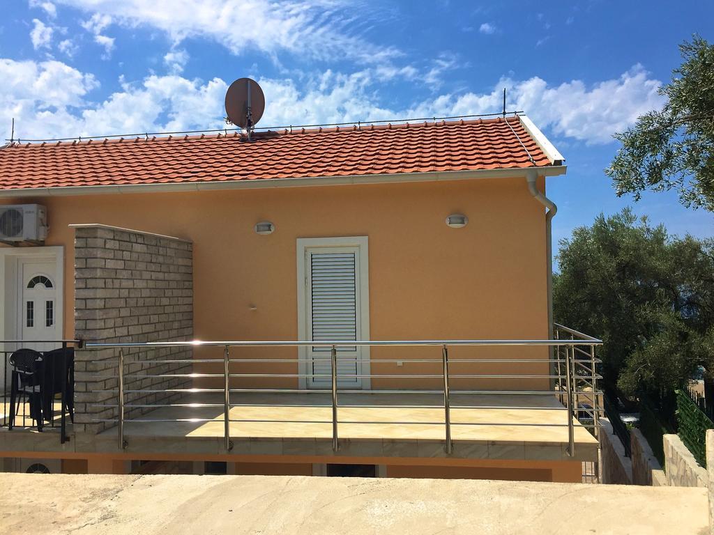 Žanjice Luxury Suite Luštica Exterior foto