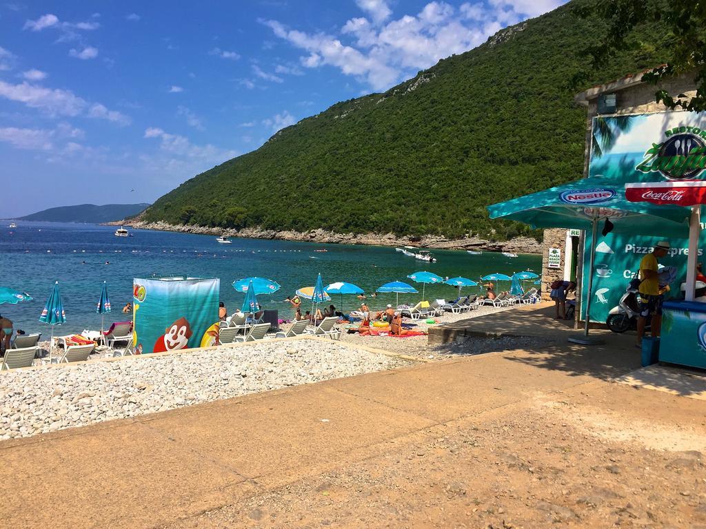 Žanjice Luxury Suite Luštica Exterior foto