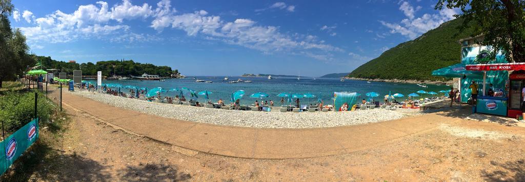 Žanjice Luxury Suite Luštica Exterior foto