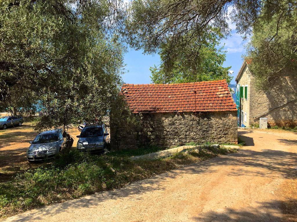 Žanjice Luxury Suite Luštica Exterior foto