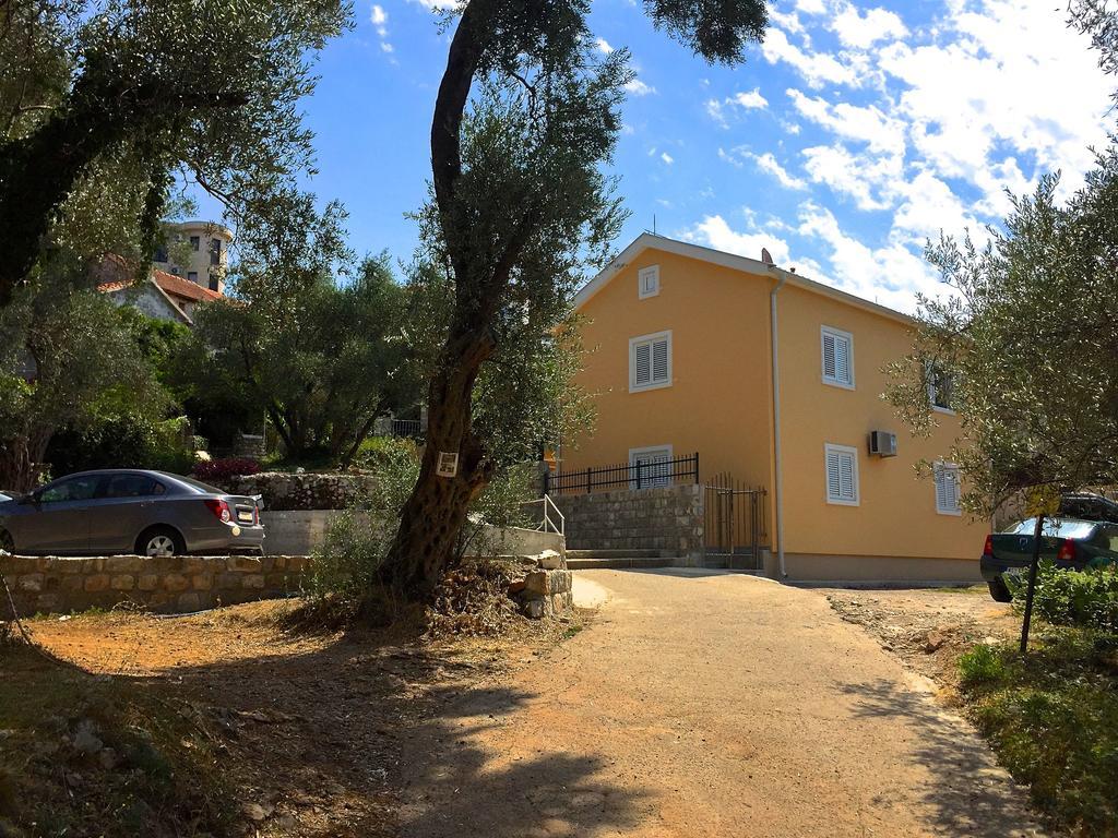 Žanjice Luxury Suite Luštica Exterior foto