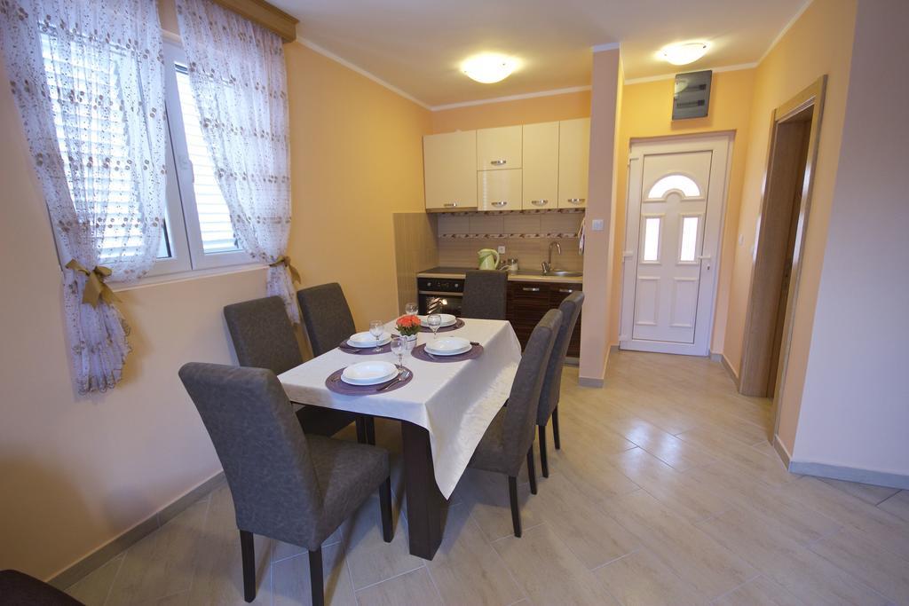 Žanjice Luxury Suite Luštica Exterior foto