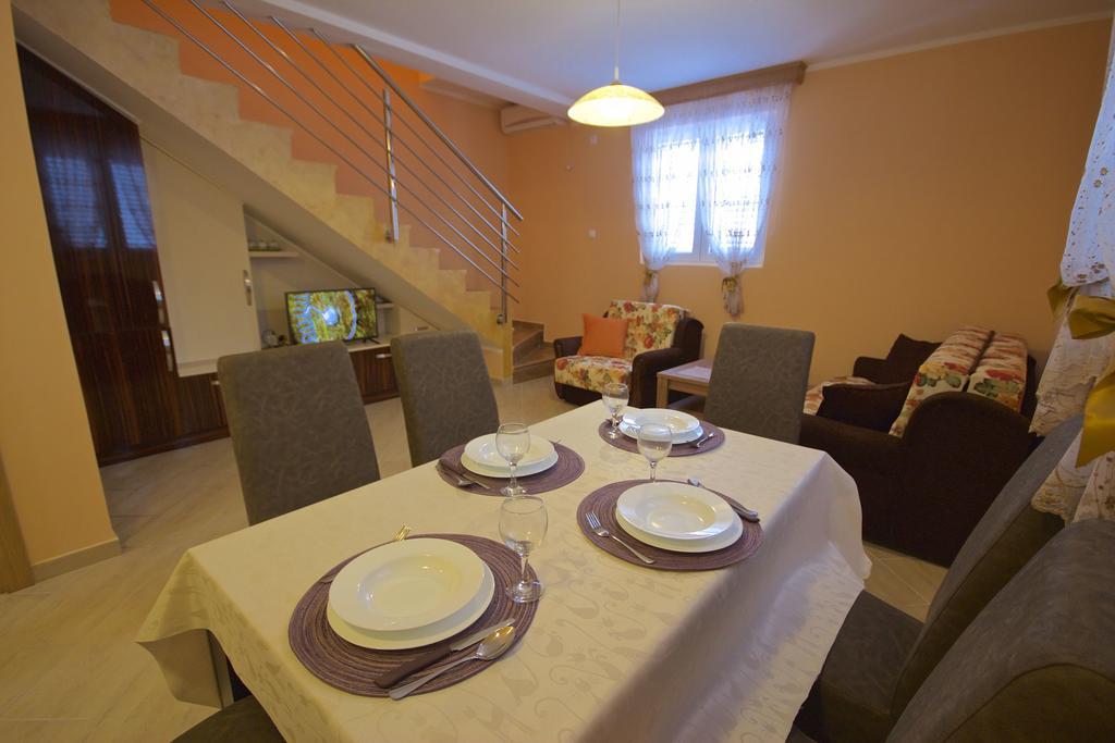 Žanjice Luxury Suite Luštica Exterior foto