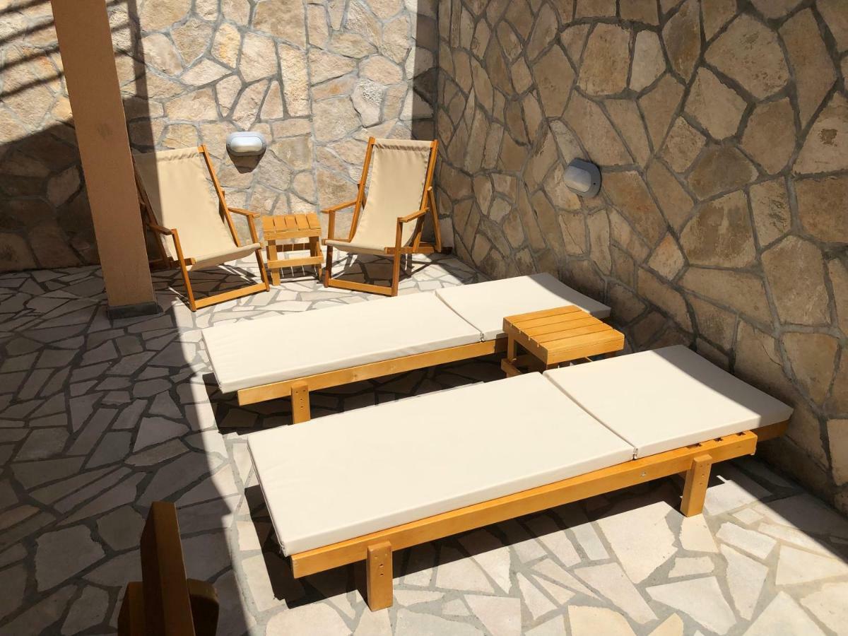 Žanjice Luxury Suite Luštica Exterior foto